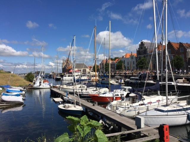 Appartement Aan Jachthaven Met Zicht Op Veerse Meer Arnemuiden Eksteriør bilde